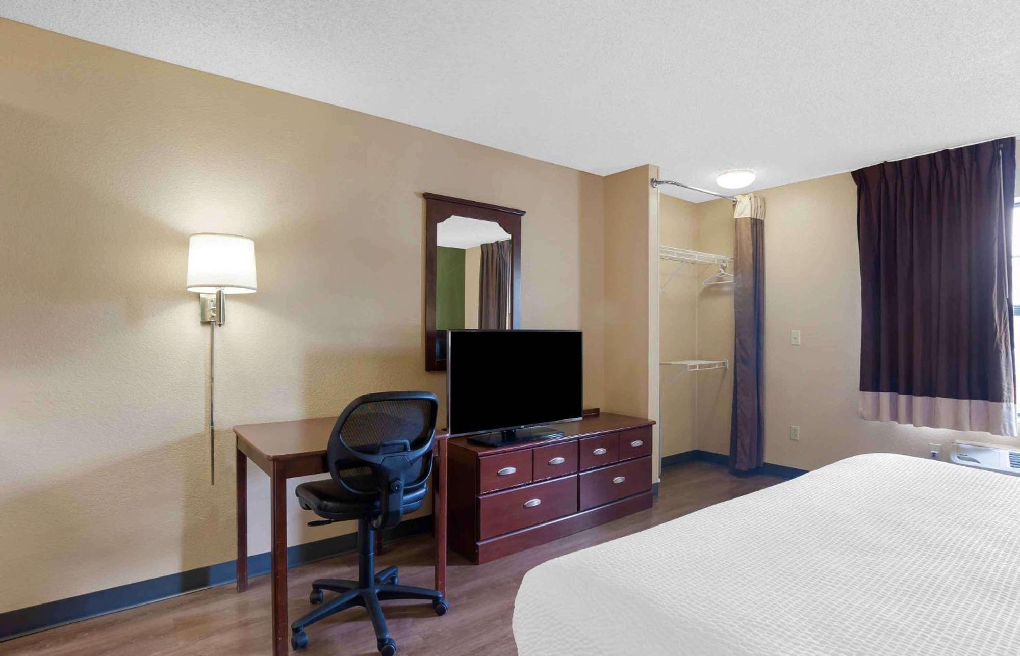Extended Stay America Select Suites - Atlanta - Cumberland Mall Smyrna Exterior foto