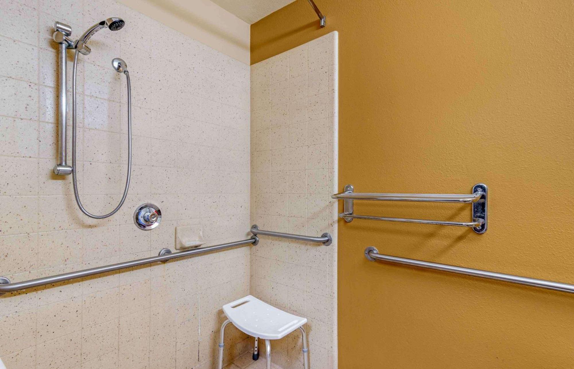 Extended Stay America Select Suites - Atlanta - Cumberland Mall Smyrna Exterior foto